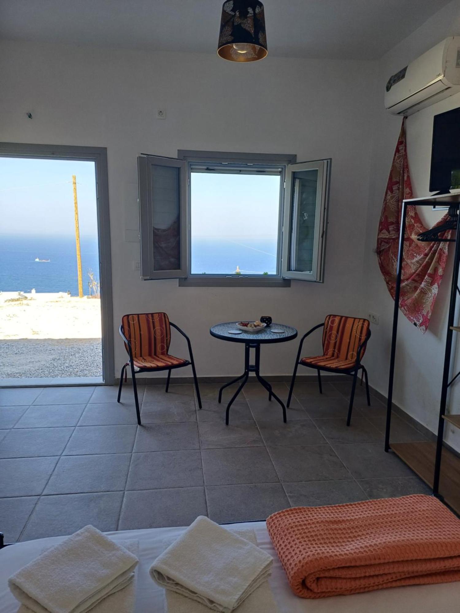 이아 'Nektarios' Cycladic House With Sunrise And Sea View!! 아파트 외부 사진